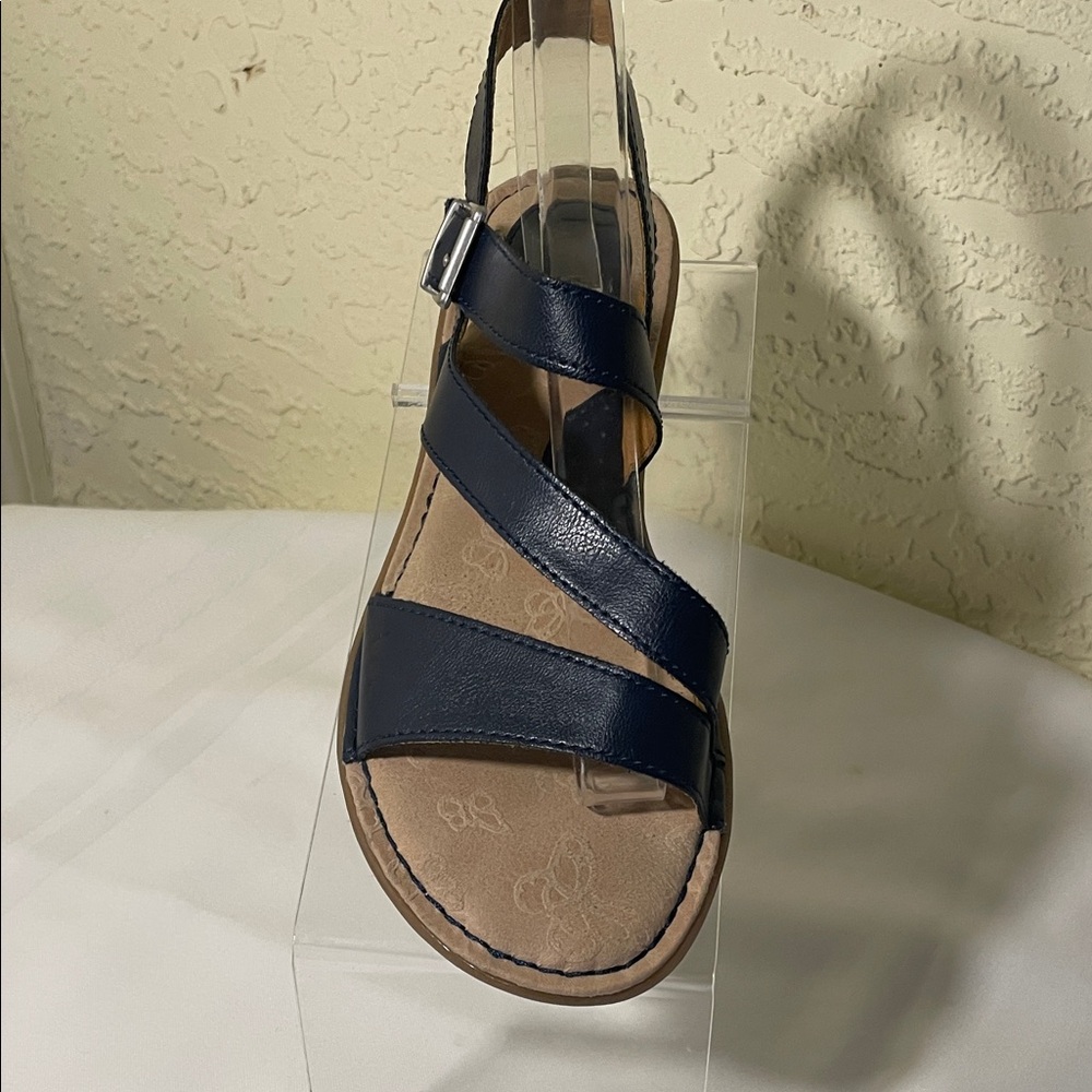 BOC ANCKLE STRAP Women's Navy Sandals size: 8M - Picture 4 of 9
